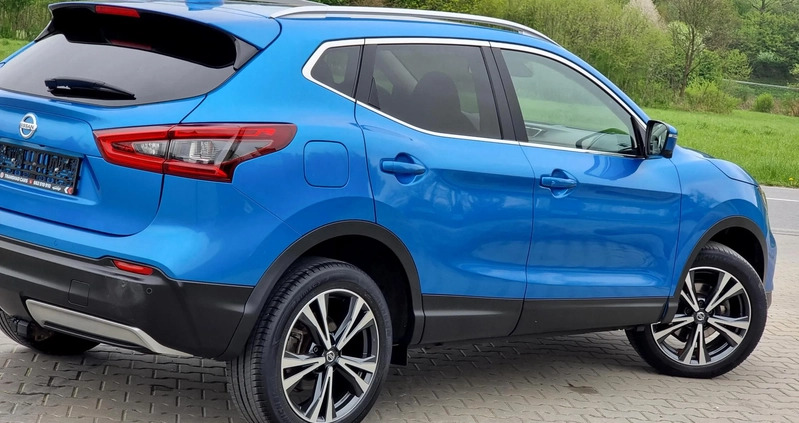 Nissan Qashqai cena 82900 przebieg: 77400, rok produkcji 2017 z Łomża małe 781